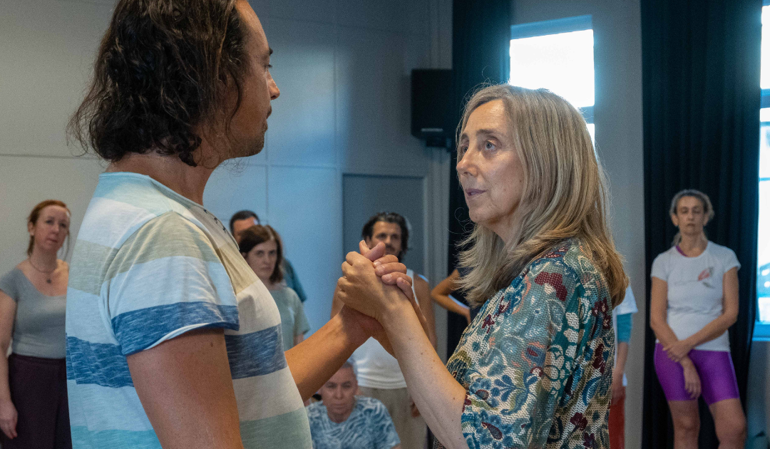 Mecanismos de Ação em Biodanza: compreender como a Biodanza atua no corpo, nas emoções e na identidade.